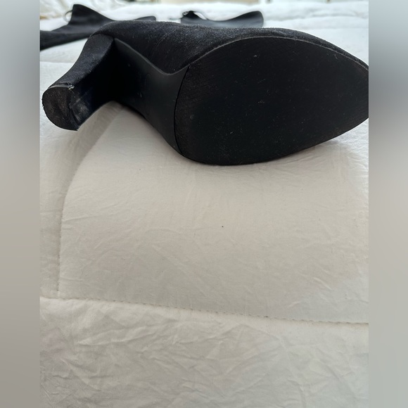 Steve Madden Gorgeous Black Suede Over the Knee Boot - Picture 9 of 14